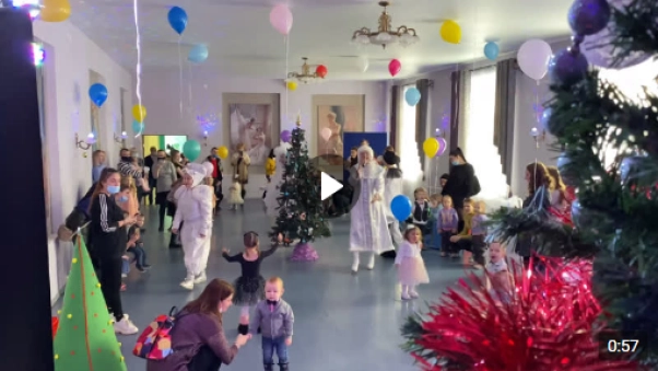 Изображение - Молодежная команда Дома техники «БУМ» продолжает радовать малышей нашего города, даря им Волшебство и Новогоднее чудо!