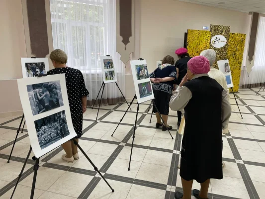Изображение - Со 2 по 10 сентября в фойе Дома техники проходит выставка фотографий ко Дню солидарности в борьбе с терроризмом