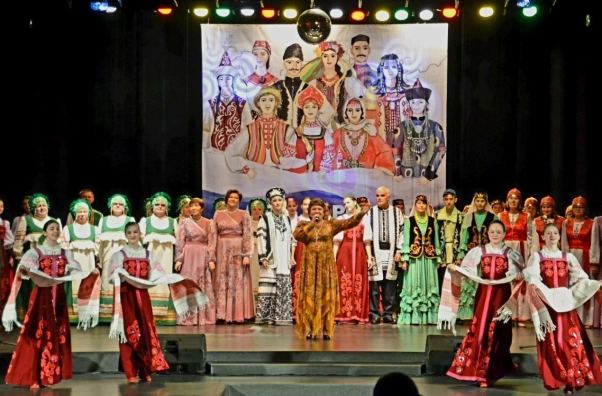 Изображение - Традиционный концерт-фестиваль национальных культур "Добровидение"