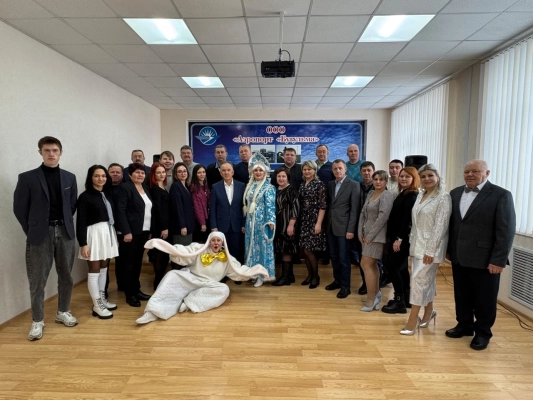 Изображение - Творческая команда МАУК "Дом техники" поздравила сотрудников ООО "Аэропорт Бугульма"