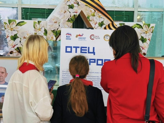 Изображение - Новые гости на выставке «Отец Героя» 🖼