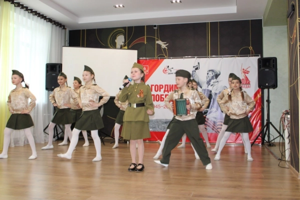 Изображение - 16 мая в Доме техники прошло торжественное мероприятие под названием "Встреча трёх поколений" сотрудников ООО "Бугульминский механический завод"