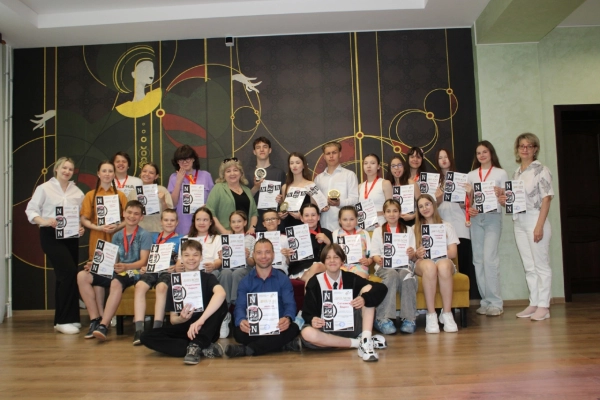 Изображение - 30 мая состоялось чествование юных актеров и их наставников в Народной Арт- студии "Нон-стоп" и студии художественного слова "Затейник"